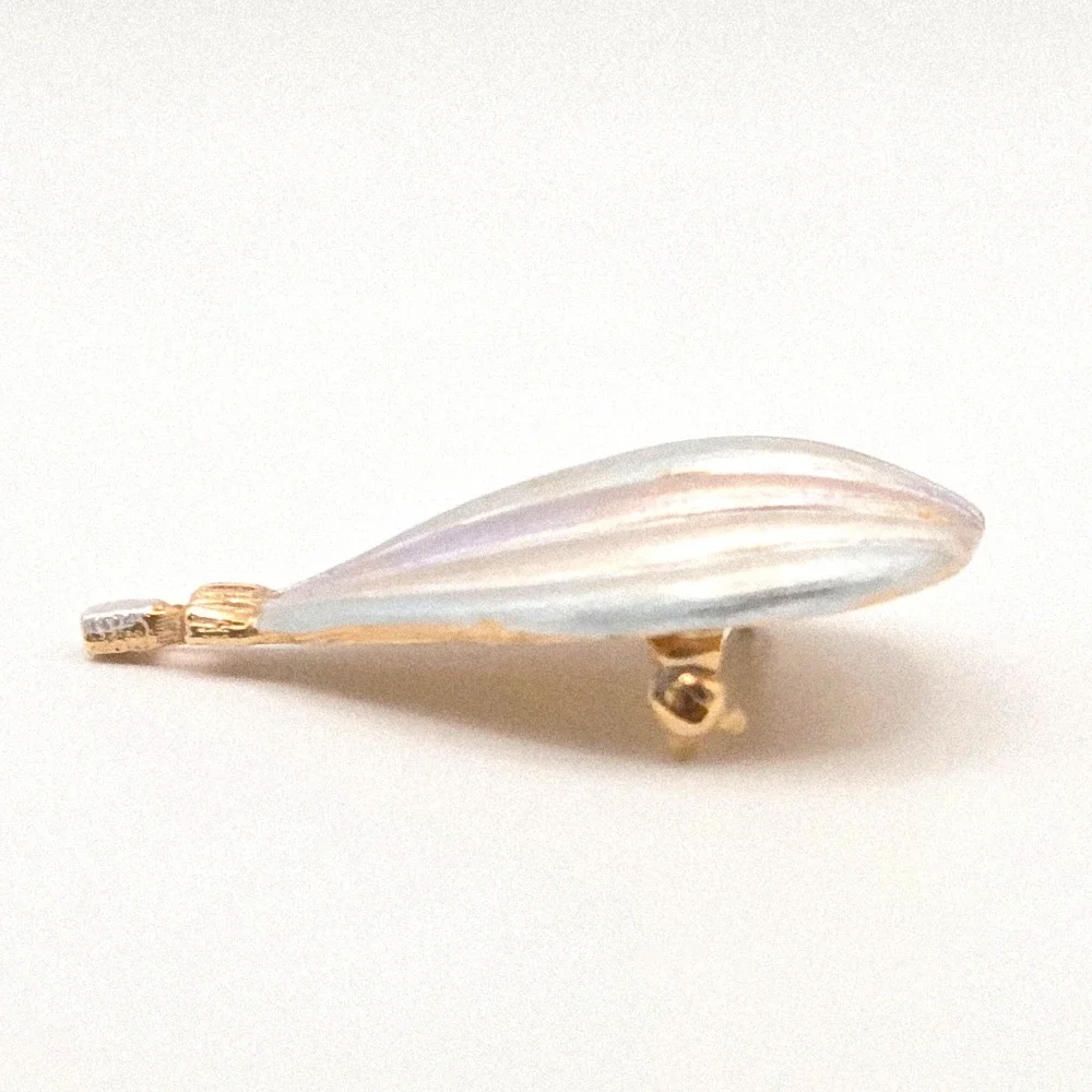 Vintage Hot Air Balloon Brooch Enamel Gold Tone‎ Pearlescent Pastel Whimsical